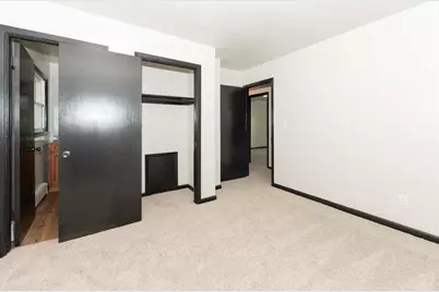 2261  Robinson Dr, Beloit, WI 53511 - Photo 15
