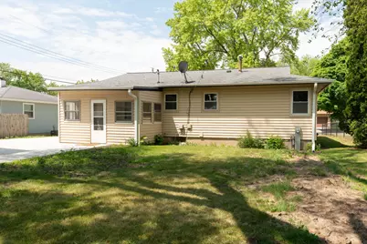 2261  Robinson Dr, Beloit, WI 53511 - Photo 27