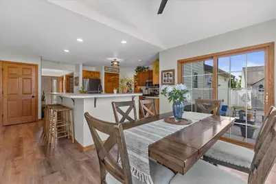 602  Woodland Cir, Racine, WI 53185 - Photo 9