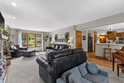 602  Woodland Cir, Racine, WI 53185 - Photo 13