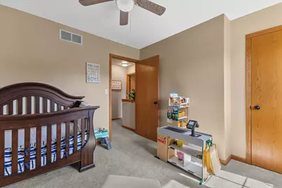 602  Woodland Cir, Racine, WI 53185 - Photo 31