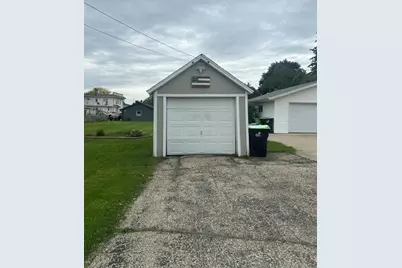 514  Wilcox St, Waupun, WI 53963 - Photo 3