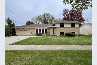 3205 N 10th St, Sheboygan, WI 53083 - Photo 1