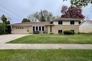 3205 N 10th St, Sheboygan, WI 53083 - Photo 1