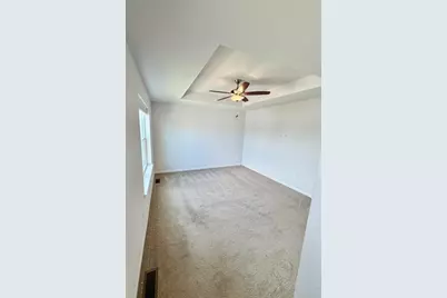 1933  Cheshire Dr, Racine, WI 53182 - Photo 9