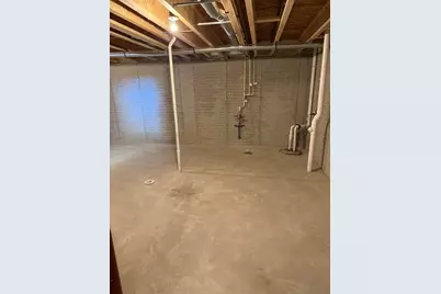 1933  Cheshire Dr, Racine, WI 53182 - Photo 29