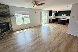 1933 Cheshire Dr, Racine, WI 53182 - Photo 5