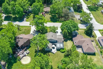 14390 W Wilbur Dr, New Berlin, WI 53151 - Photo 33