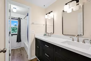 14390 W Wilbur Dr, New Berlin, WI 53151 - Photo 25