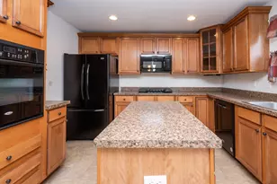 501 Manning Way, Lake Geneva, WI 53147 - Photo 5