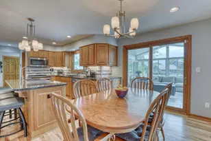 W146N6234 Wigwam Dr, Menomonee Falls, WI 53051 - Photo 5
