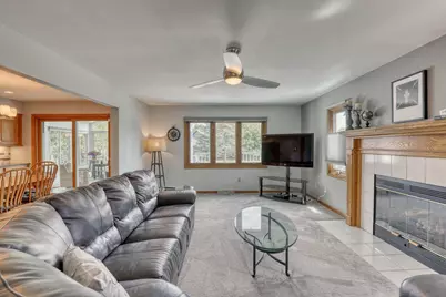 W146N6234  Wigwam Ct, Menomonee Falls, WI 53051 - Photo 11