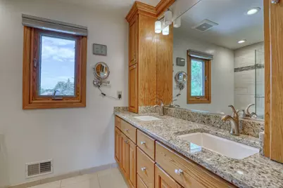 W146N6234  Wigwam Ct, Menomonee Falls, WI 53051 - Photo 27