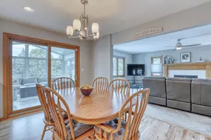 W146N6234 Wigwam Dr, Menomonee Falls, WI 53051 - Photo 9