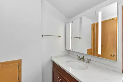 6533 W Medford Ave, Milwaukee, WI 53218 - Photo 17