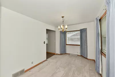 6533 W Medford Ave, Milwaukee, WI 53218 - Photo 9