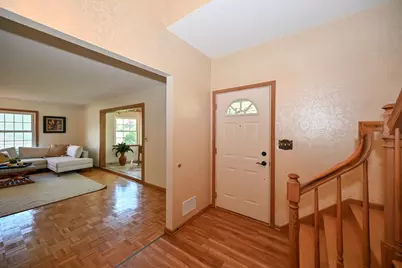 13780 W Graham St, New Berlin, WI 53151 - Photo 5