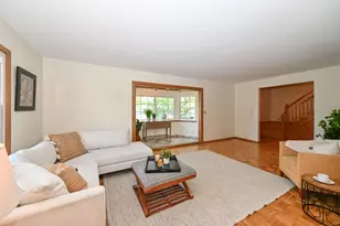 13780 W Graham St, New Berlin, WI 53151 - Photo 9