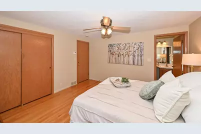 13780 W Graham St, New Berlin, WI 53151 - Photo 39