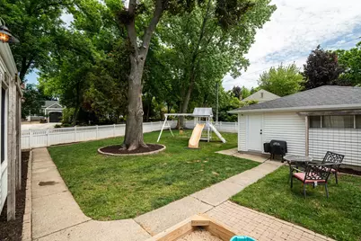 6641 W Hadley St, Milwaukee, WI 53210 - Photo 37
