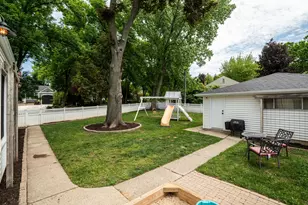 6641 W Hadley St, Milwaukee, WI 53210 - Photo 37