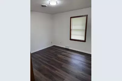 2407  Summit Ave, Waukesha, WI 53188 - Photo 11