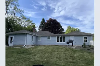 2407  Summit Ave, Waukesha, WI 53188 - Photo 5