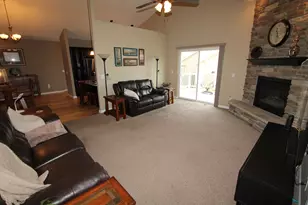 282 Settlement Dr, Racine, WI 53105 - Photo 15