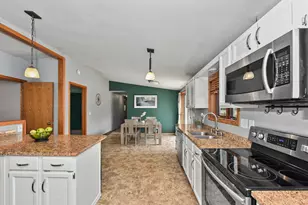 3444 N Mayfair Rd, Wauwatosa, WI 53222 - Photo 3