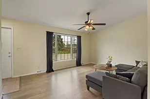 5117 58th St, Kenosha, WI 53144 - Photo 3