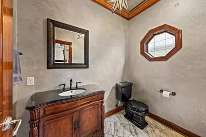 2425 S Superior St, Milwaukee, WI 53207 - Photo 31