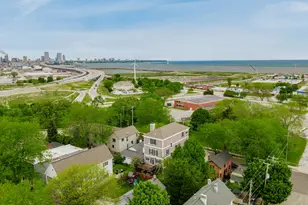 2425 S Superior St, Milwaukee, WI 53207 - Photo 57
