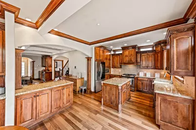 2425 S Superior St, Milwaukee, WI 53207 - Photo 13
