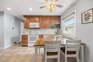 2432 S 109th St, West Allis, WI 53227 - Photo 15