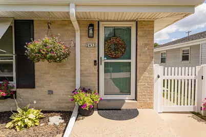 2432 S 109th St, West Allis, WI 53227 - Photo 7