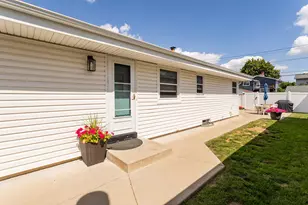 2432 S 109th St, West Allis, WI 53227 - Photo 39