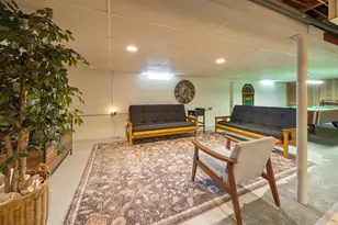 2432 S 109th St, West Allis, WI 53227 - Photo 25