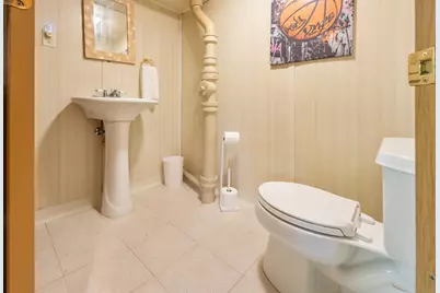 2432 S 109th St, West Allis, WI 53227 - Photo 29