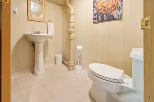 2432 S 109th St, West Allis, WI 53227 - Photo 29