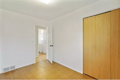 1109 S 36th St, Manitowoc, WI 54220 - Photo 23