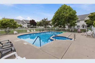 3140  Wood Rd #6, Racine, WI 53406 - Photo 5