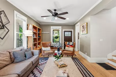 2726 N Bartlett Ave, Milwaukee, WI 53211 - Photo 5