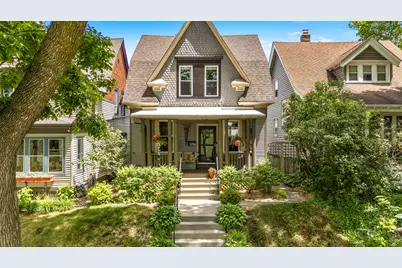 2726 N Bartlett Ave, Milwaukee, WI 53211 - Photo 33