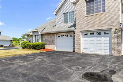 6924 S Rolling Meadows Ct, Oak Creek, WI 53154 - Photo 23