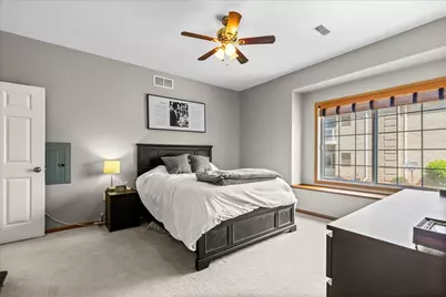 6924 S Rolling Meadows Ct, Oak Creek, WI 53154 - Photo 13