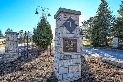 7513 W Tuckaway Pines Cir, Franklin, WI 53132 - Photo 33