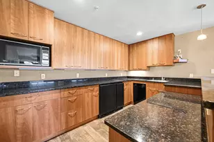 7513 W Tuckaway Pines Cir, Franklin, WI 53132 - Photo 25