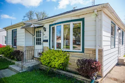 5923  44th Ave, Kenosha, WI 53144 - Photo 1
