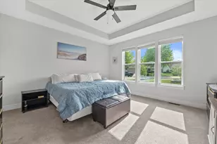 1018 Cascade Cir, Hartford, WI 53027 - Photo 15