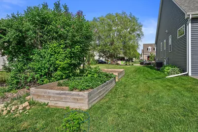 1018  Cascade Cir, Hartford, WI 53027 - Photo 33